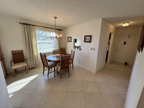 62 Woodland Drive 201 Vero Beach FL 32962