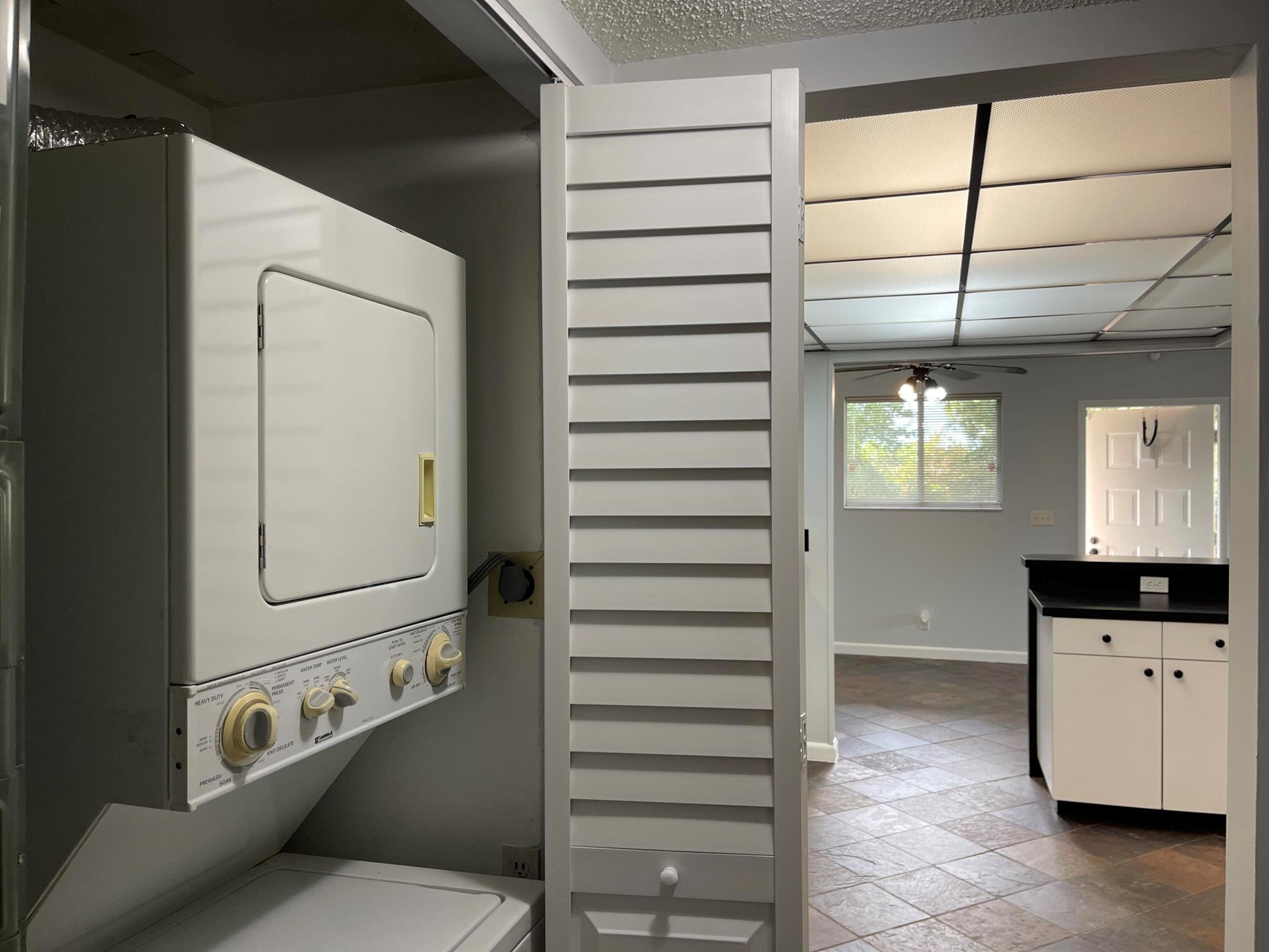 FAIRVIEW VILLAS CONDO - Residential Lease