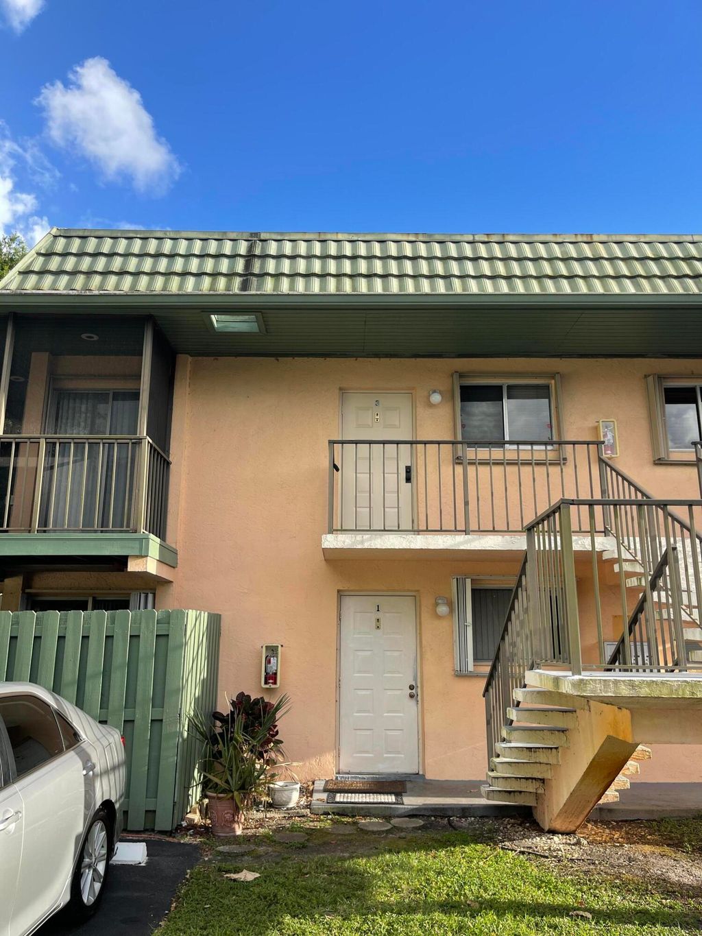 Photo of 1850 Fairview Villas Drive #3, Palm Springs, FL 33406 (MLS # R11149978)