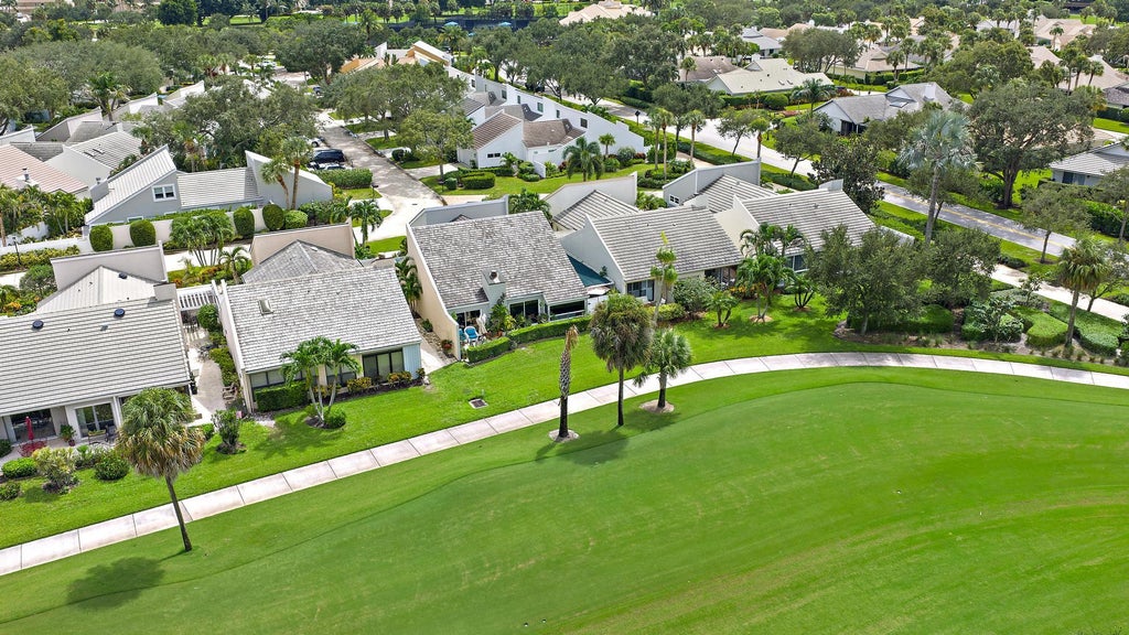 Photo of 17050 Traverse Circle, Jupiter, FL 33477 (MLS # B26084543)
