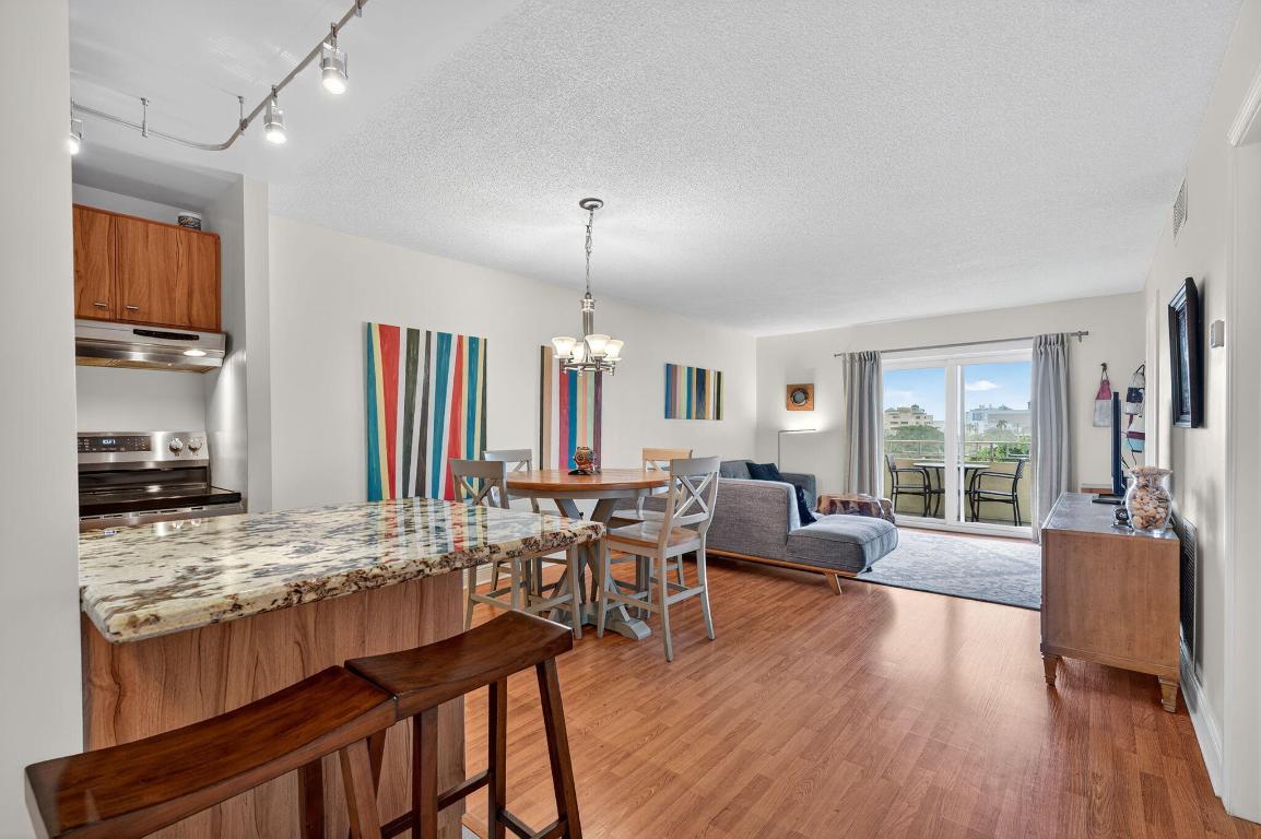 900 NE 18th Avenue 506