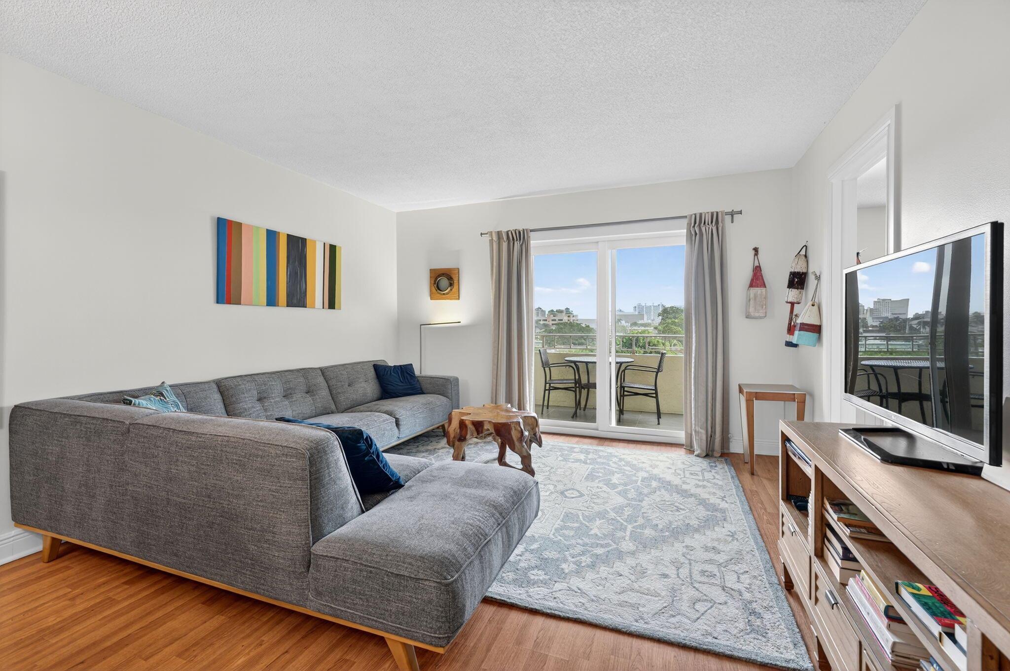 VICTORIA PARK TOWER CONDO - Residential