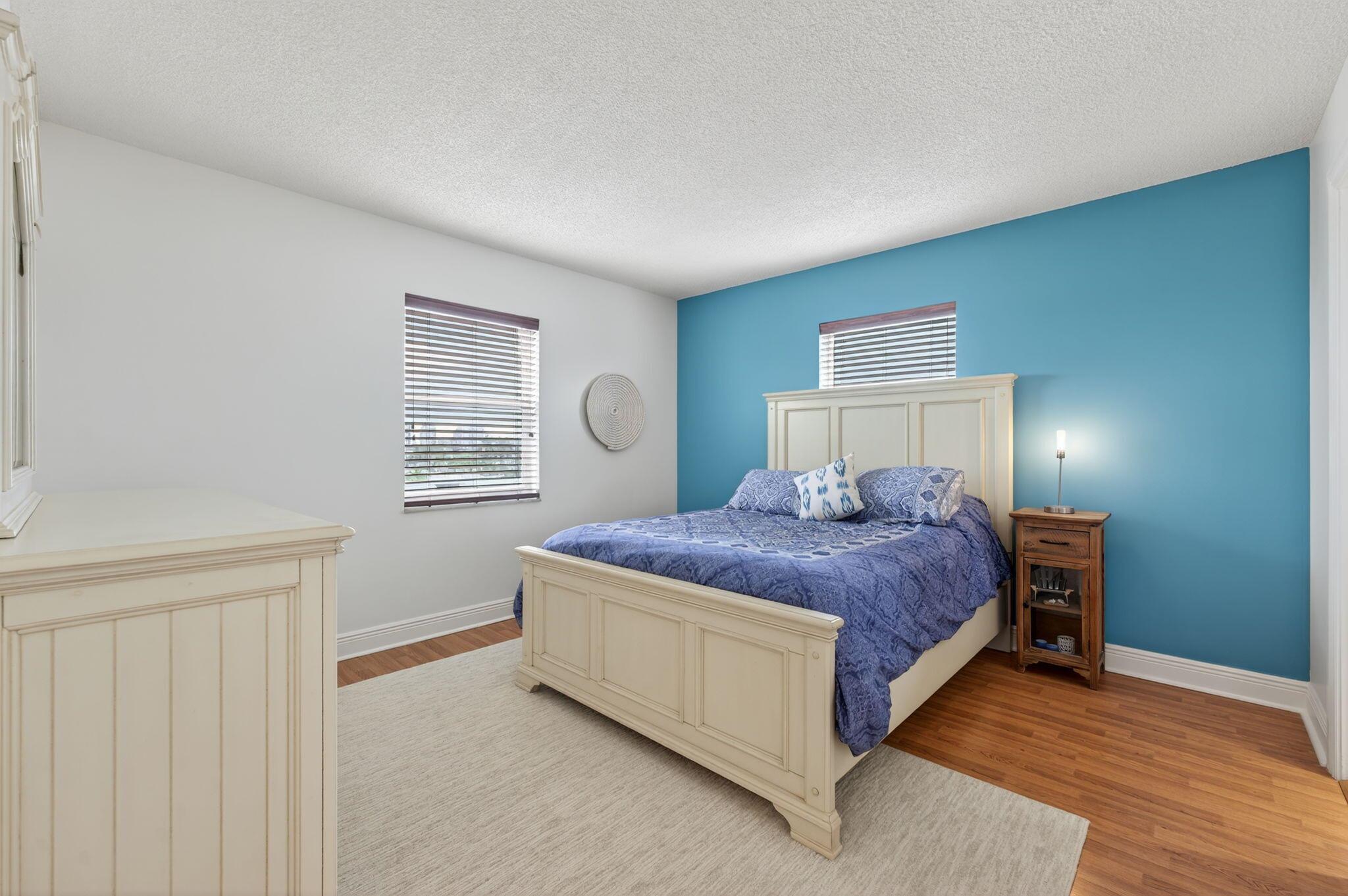 VICTORIA PARK TOWER CONDO - Residential