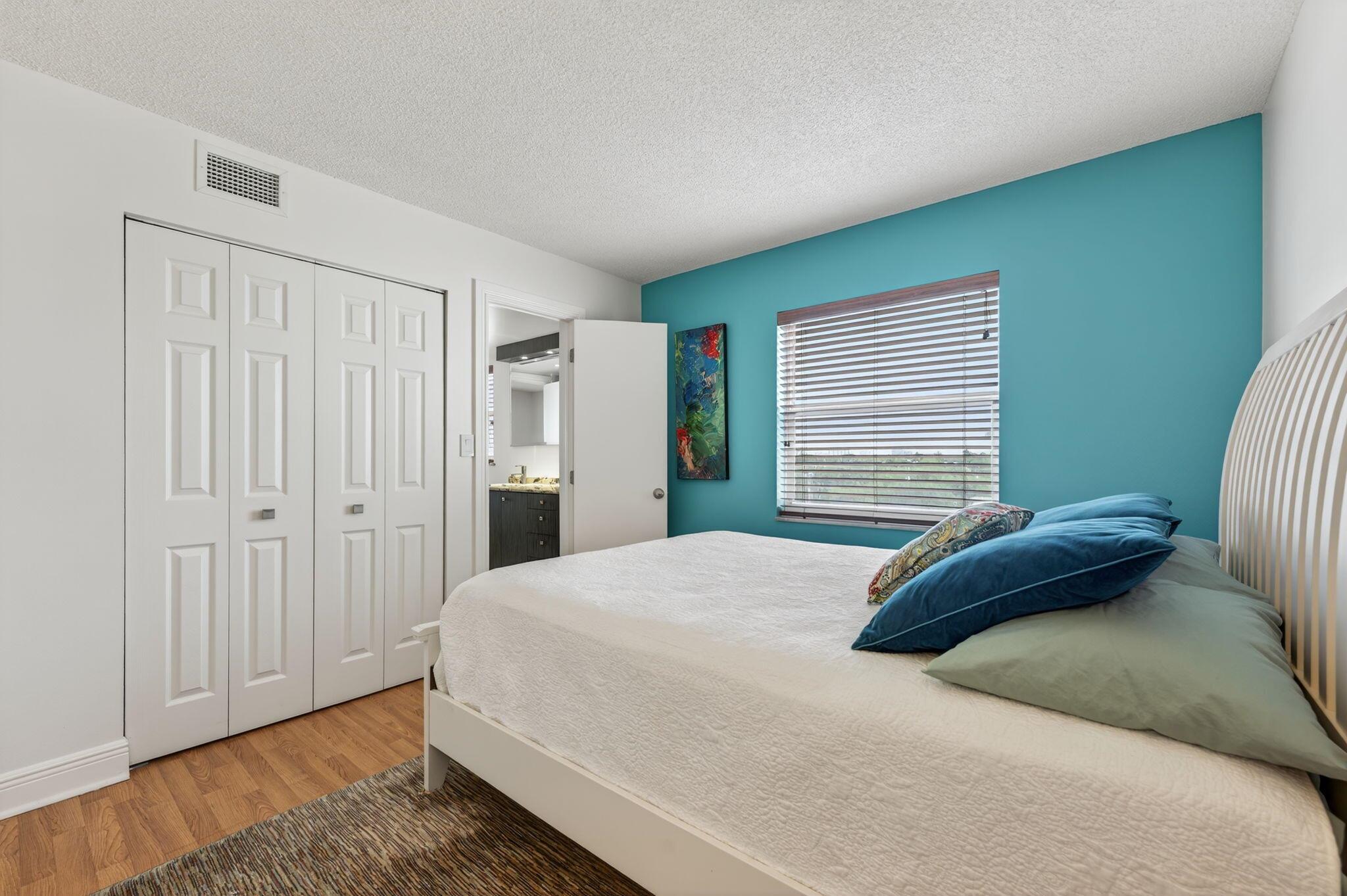 VICTORIA PARK TOWER CONDO - Residential