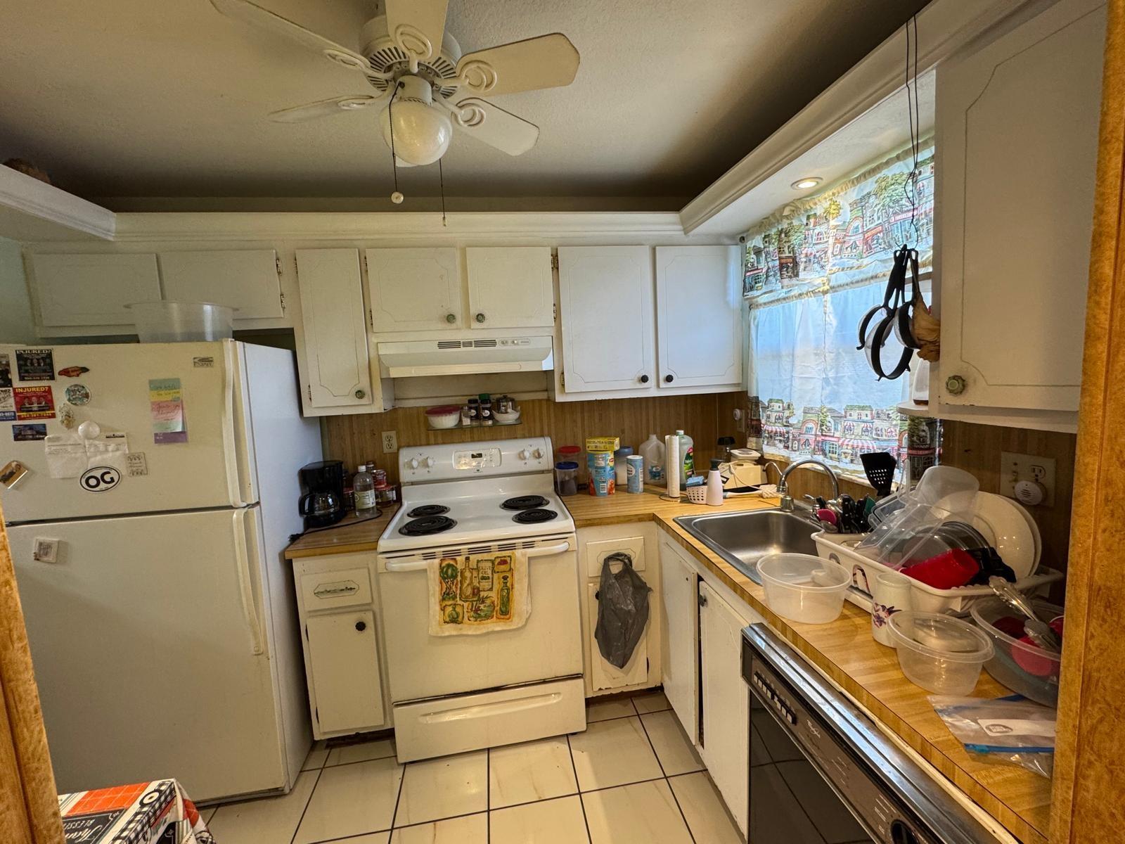 9370 Sunrise Lakes Blvd 209