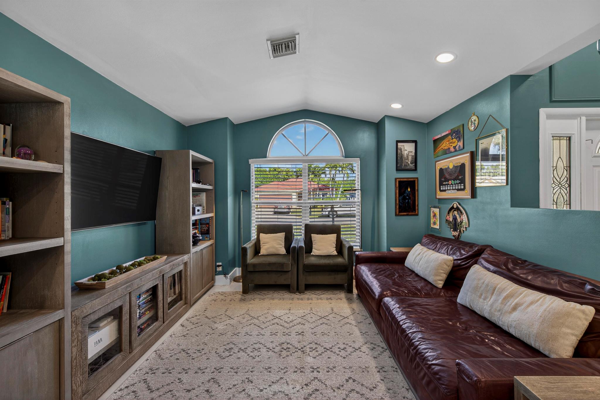 RAINBOW LAKES TR E - Residential