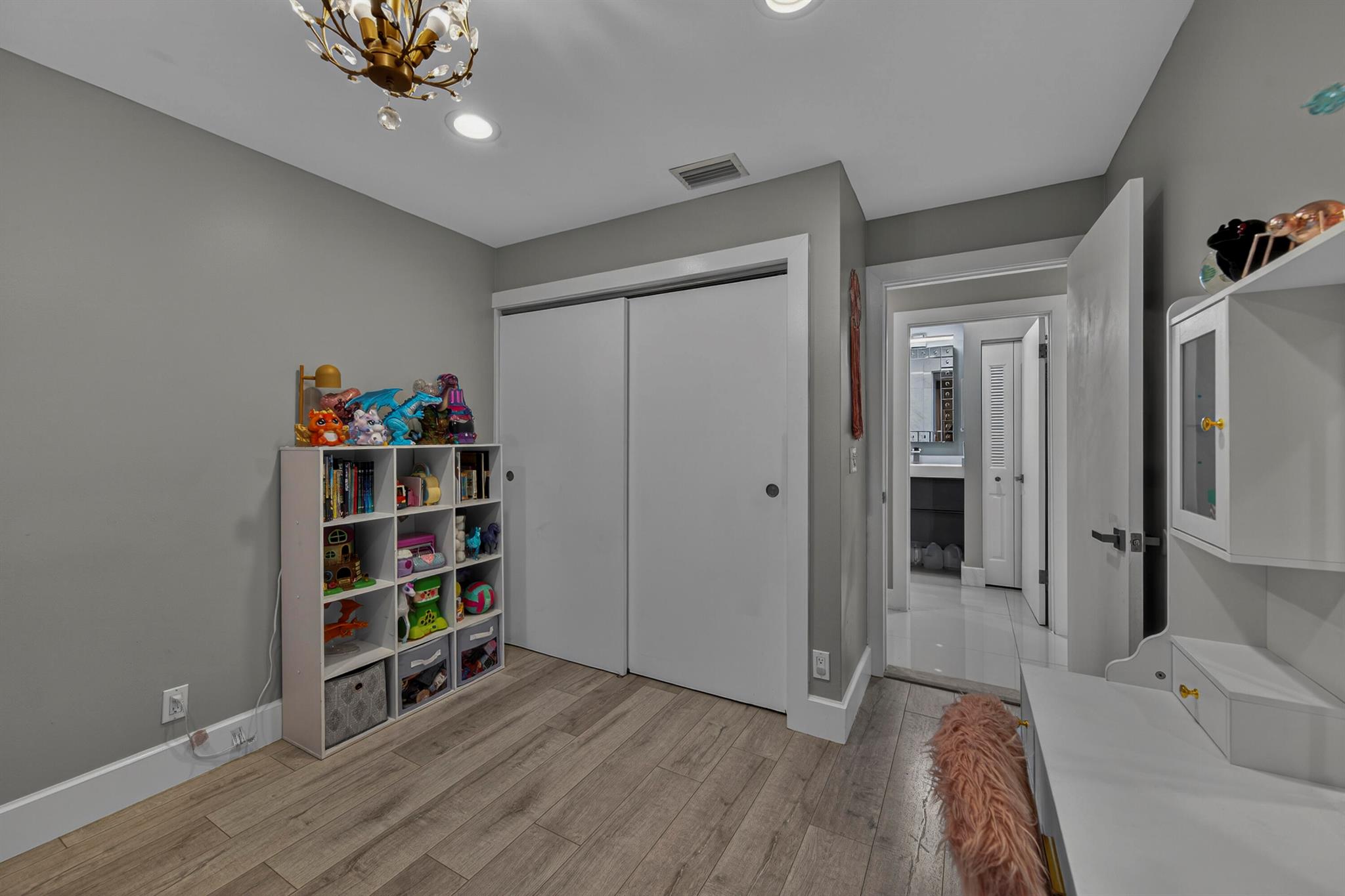 RAINBOW LAKES TR E - Residential