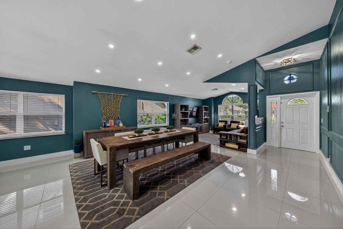 8547 Tourmaline Boulevard