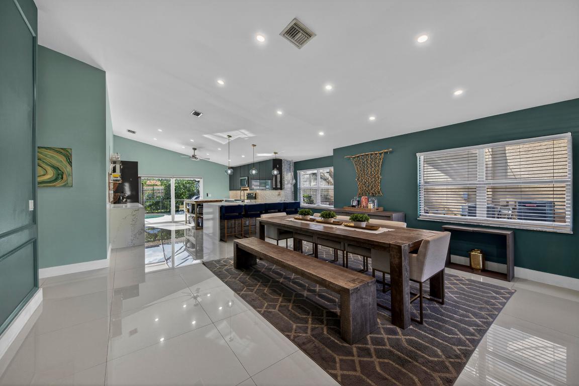 8547 Tourmaline Boulevard