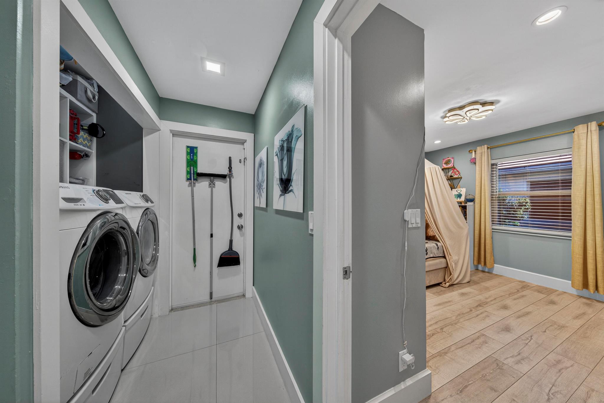 RAINBOW LAKES TR E - Residential