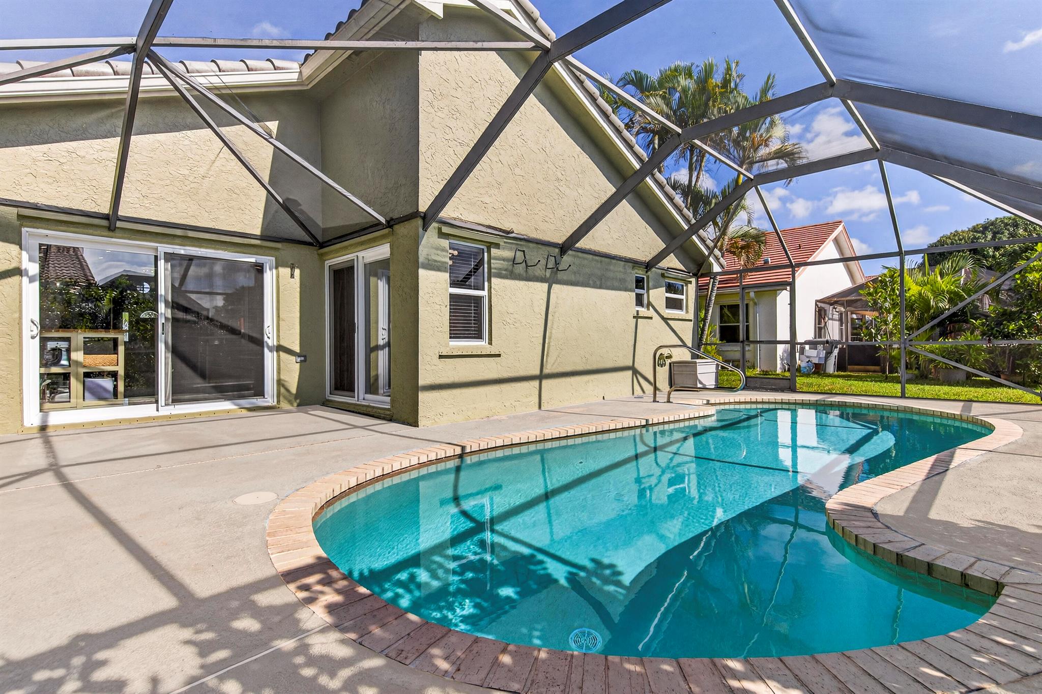 RAINBOW LAKES TR E - Residential