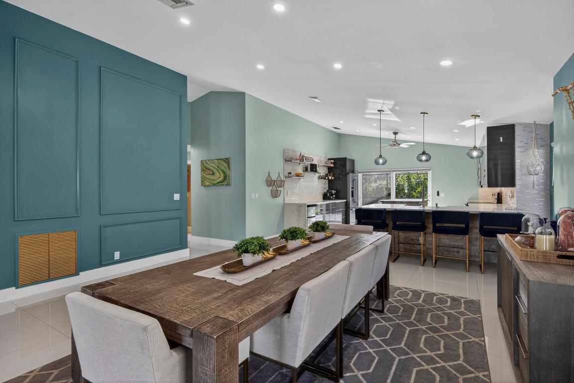 8547 Tourmaline Boulevard