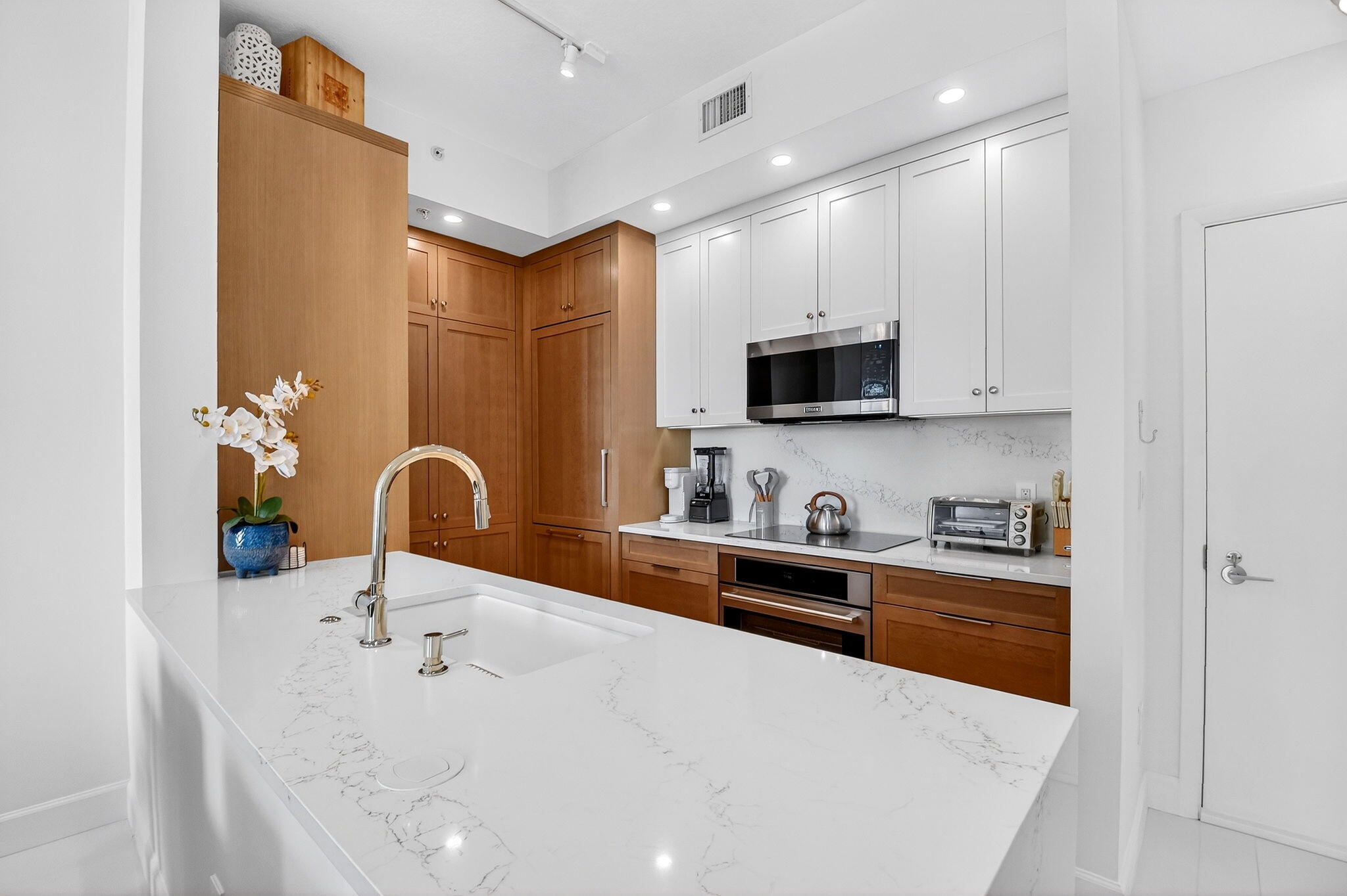 CITYPLACE SOUTH TOWER CONDO - Residential Lease