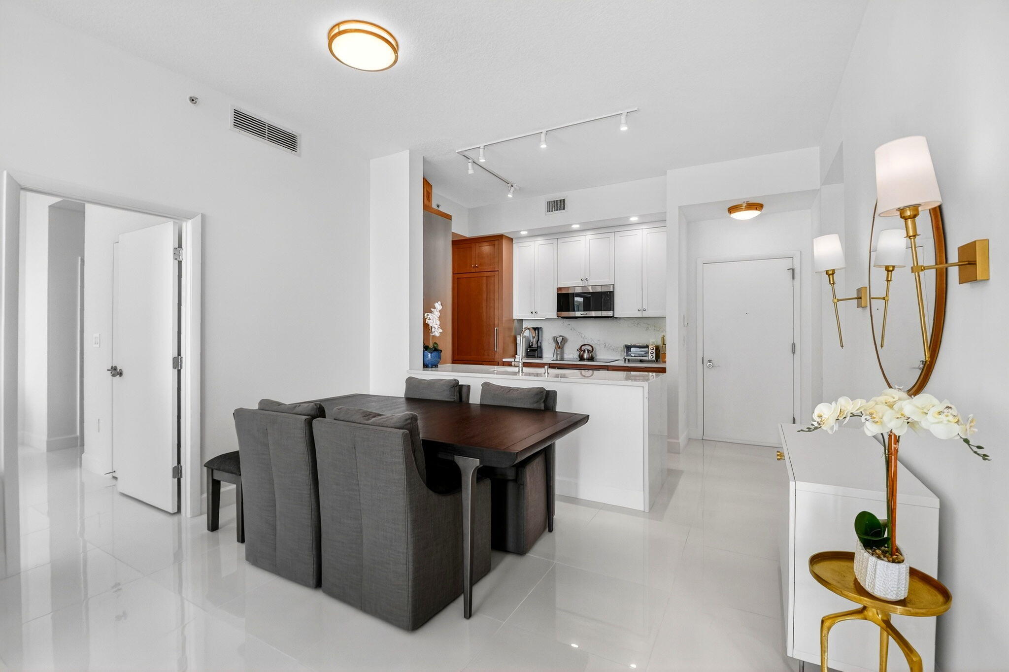 CITYPLACE SOUTH TOWER CONDO - Residential Lease