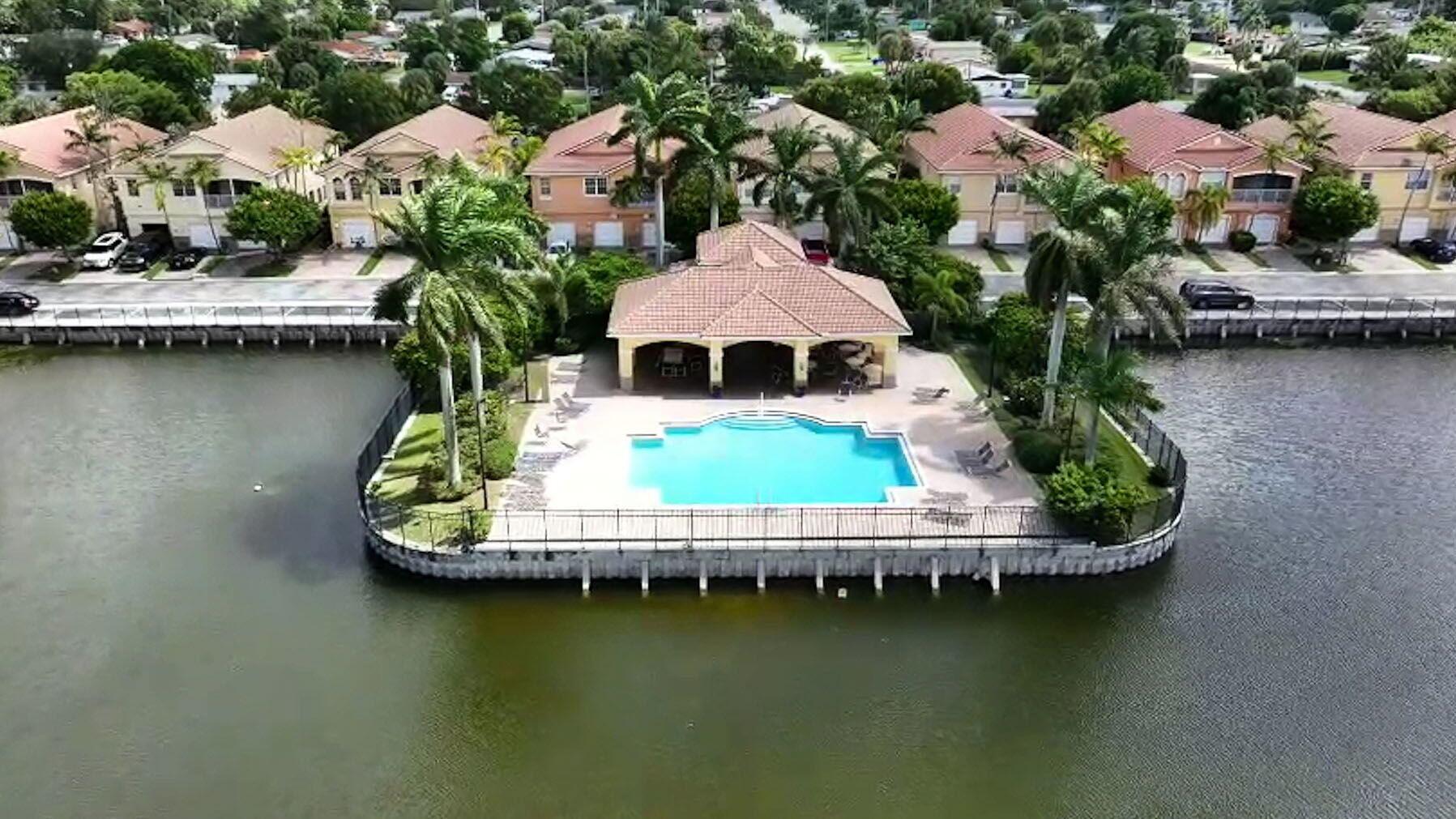 SIERRA BAY - Residential