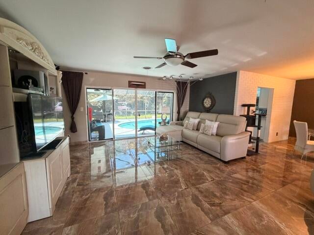2050 NE 59TH