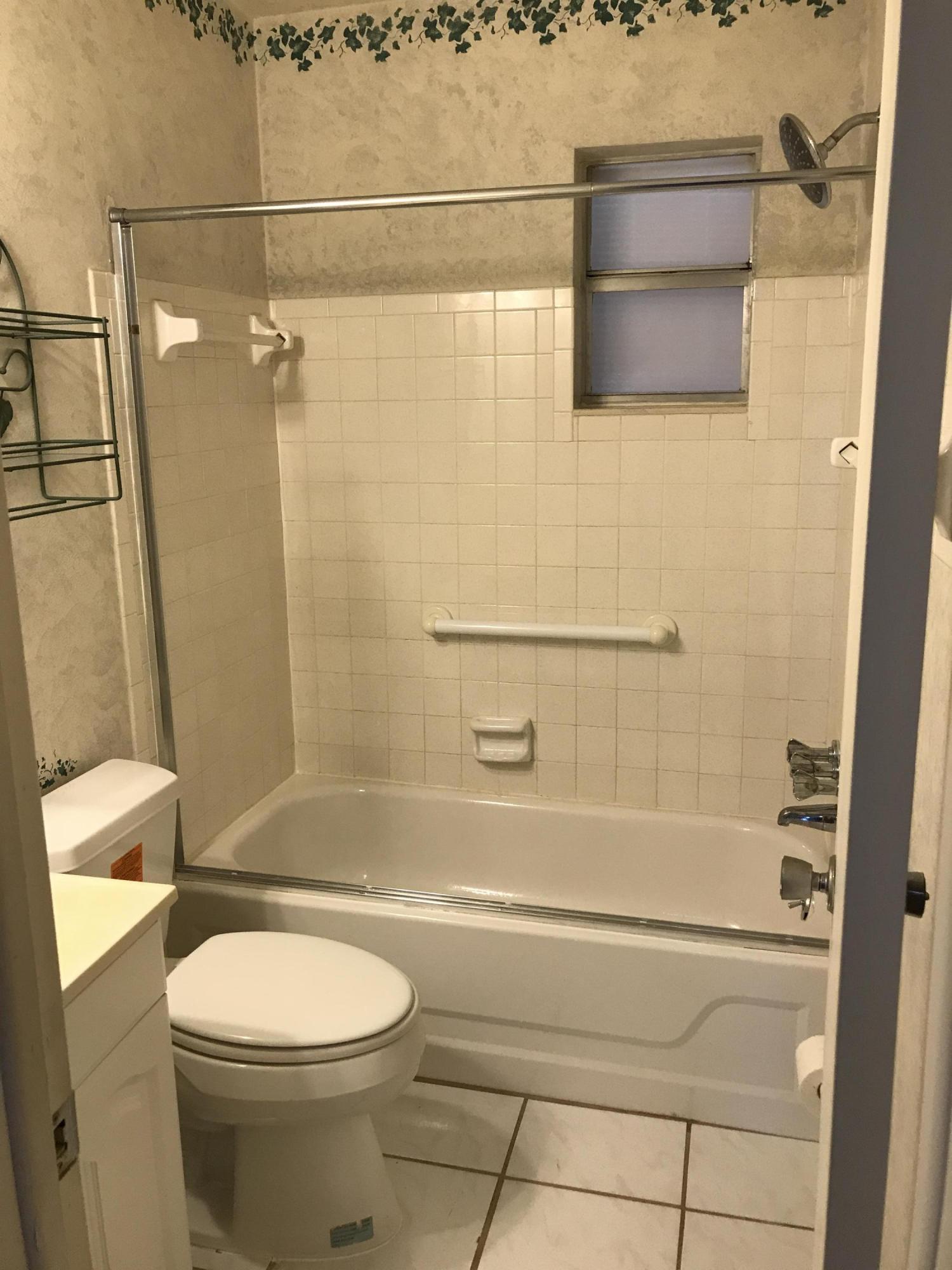 IMPERIAL VILLAS CONDO - Residential Lease