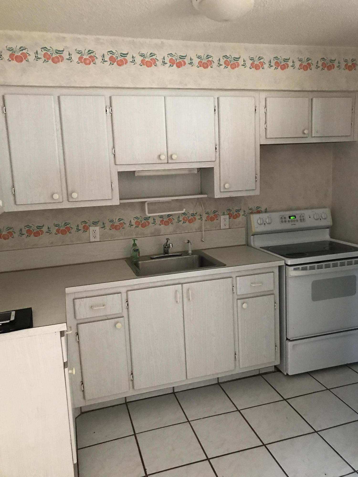 IMPERIAL VILLAS CONDO - Residential Lease