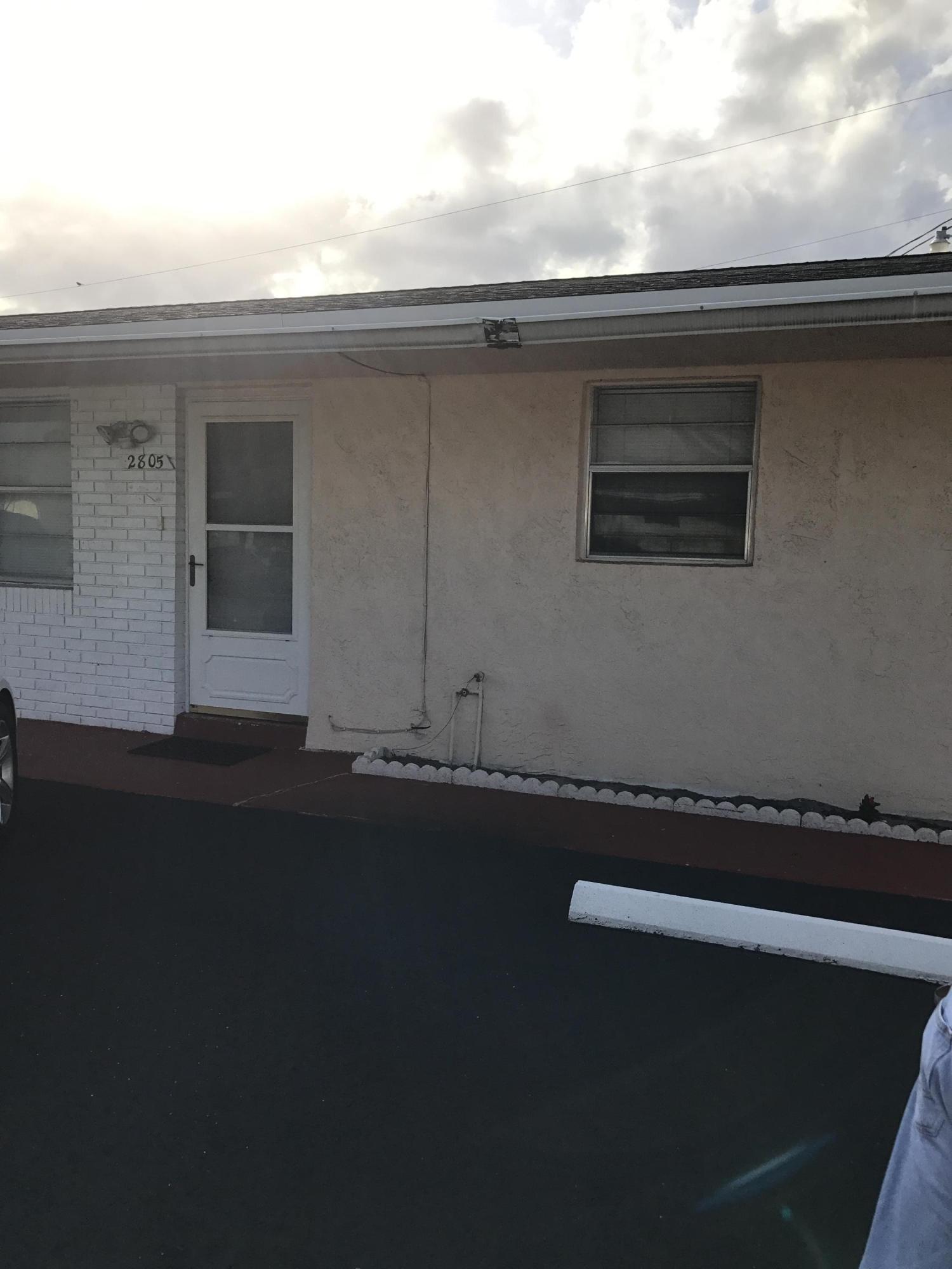 IMPERIAL VILLAS CONDO - Residential Lease