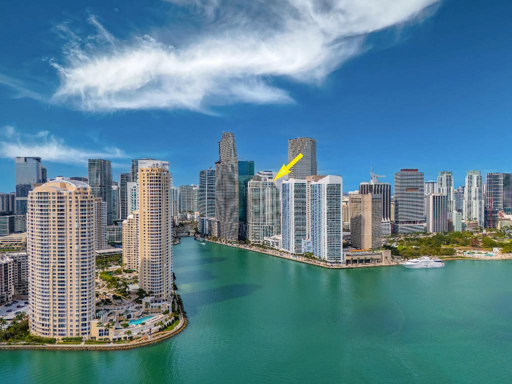 MET 1 CONDO - Residential