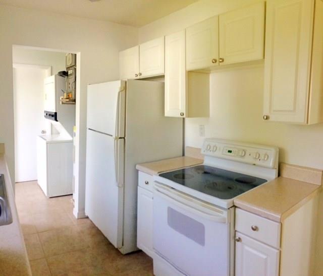 Hollywood Park 4-19 B - Residential Lease