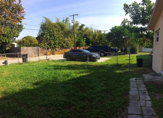 Hollywood Park 4-19 B - Residential Lease