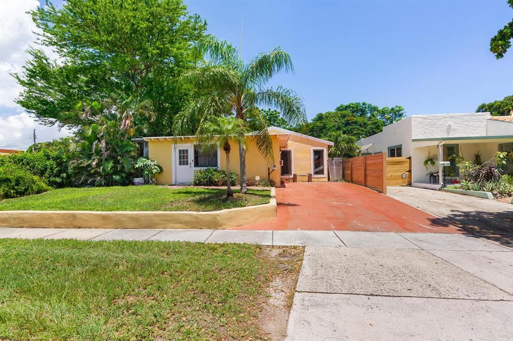 Photo of 719 Winters Street, West Palm Beach, FL 33405 (MLS # R10735298)