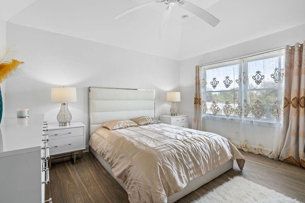 Jupiter In the Pines - Residential Lease