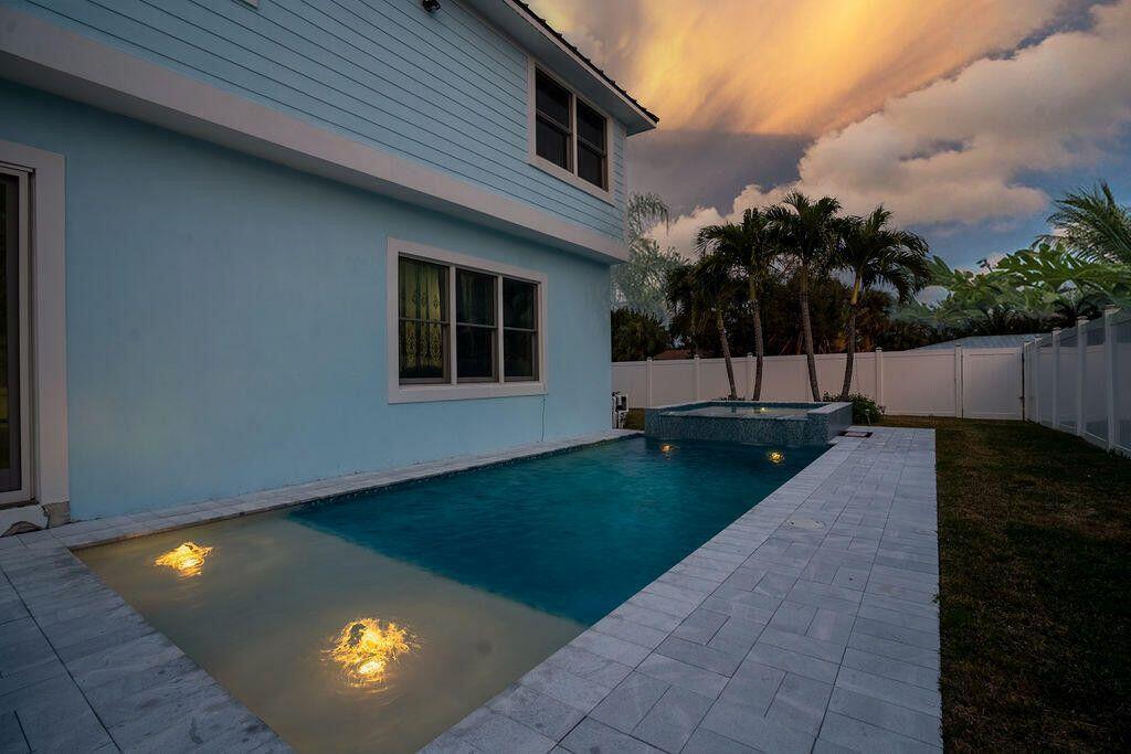 Jupiter In the Pines - Residential Lease