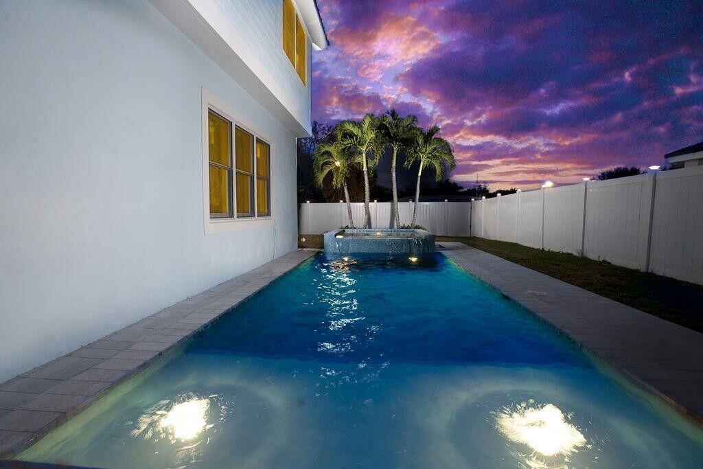 Jupiter In the Pines - Residential Lease