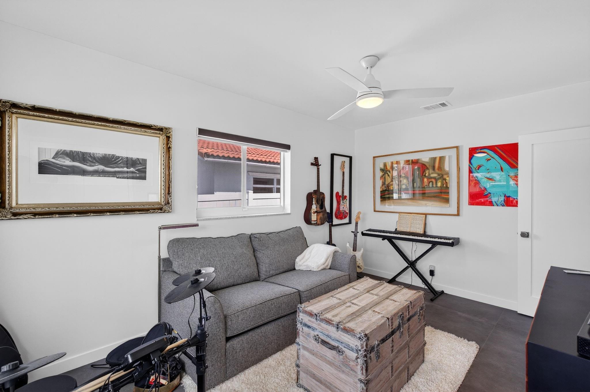 LAKE ESTATES ADD - Residential Lease