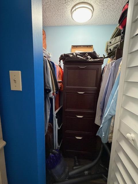 MEADOWBROOK LAKES VIEW CONDO - Residential