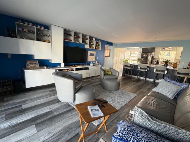 MEADOWBROOK LAKES VIEW CONDO - Residential