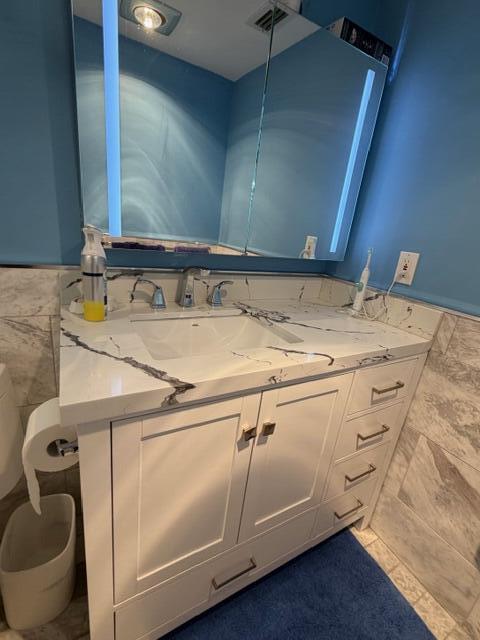 MEADOWBROOK LAKES VIEW CONDO - Residential