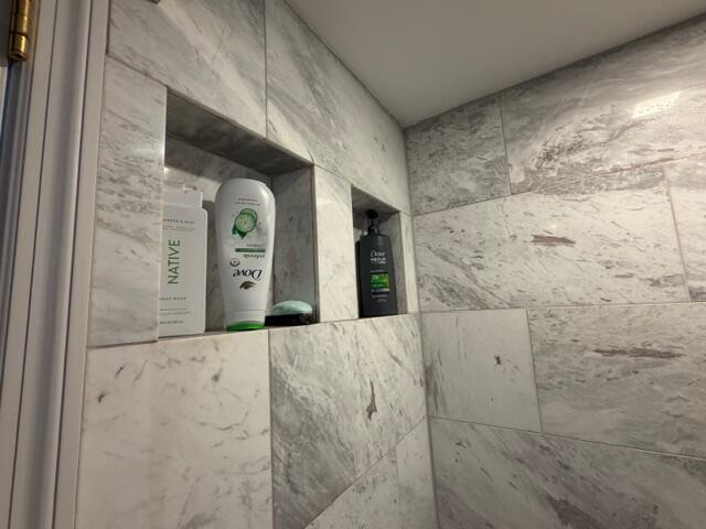 MEADOWBROOK LAKES VIEW CONDO - Residential