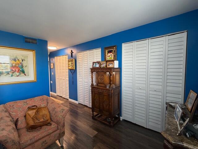 MEADOWBROOK LAKES VIEW CONDO - Residential