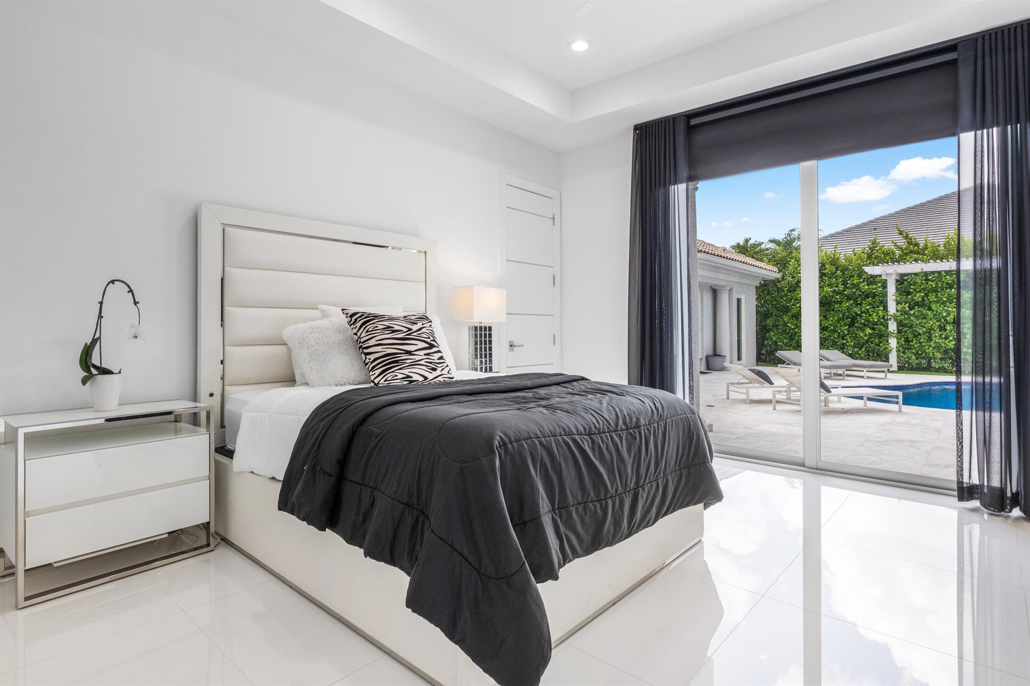 VINTAGE OAKS / POLO CLUB - Residential