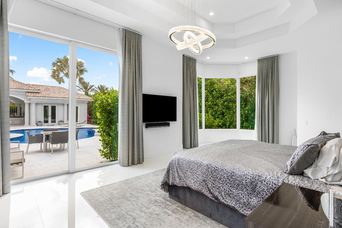 VINTAGE OAKS / POLO CLUB - Residential