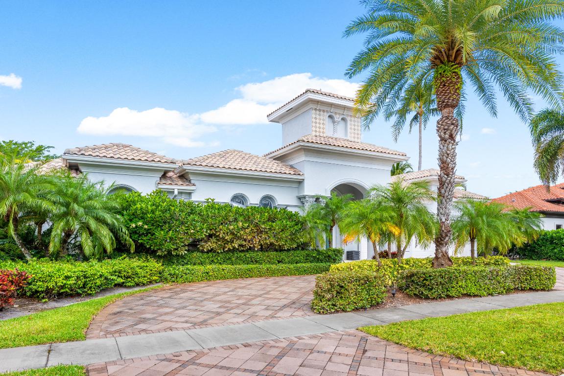 VINTAGE OAKS / POLO CLUB - Residential