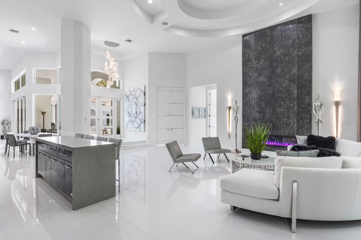 VINTAGE OAKS / POLO CLUB - Residential