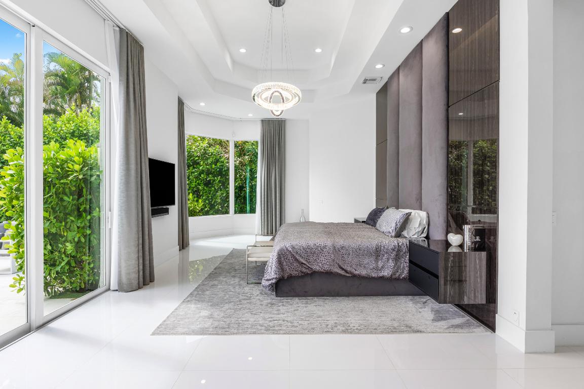 VINTAGE OAKS / POLO CLUB - Residential