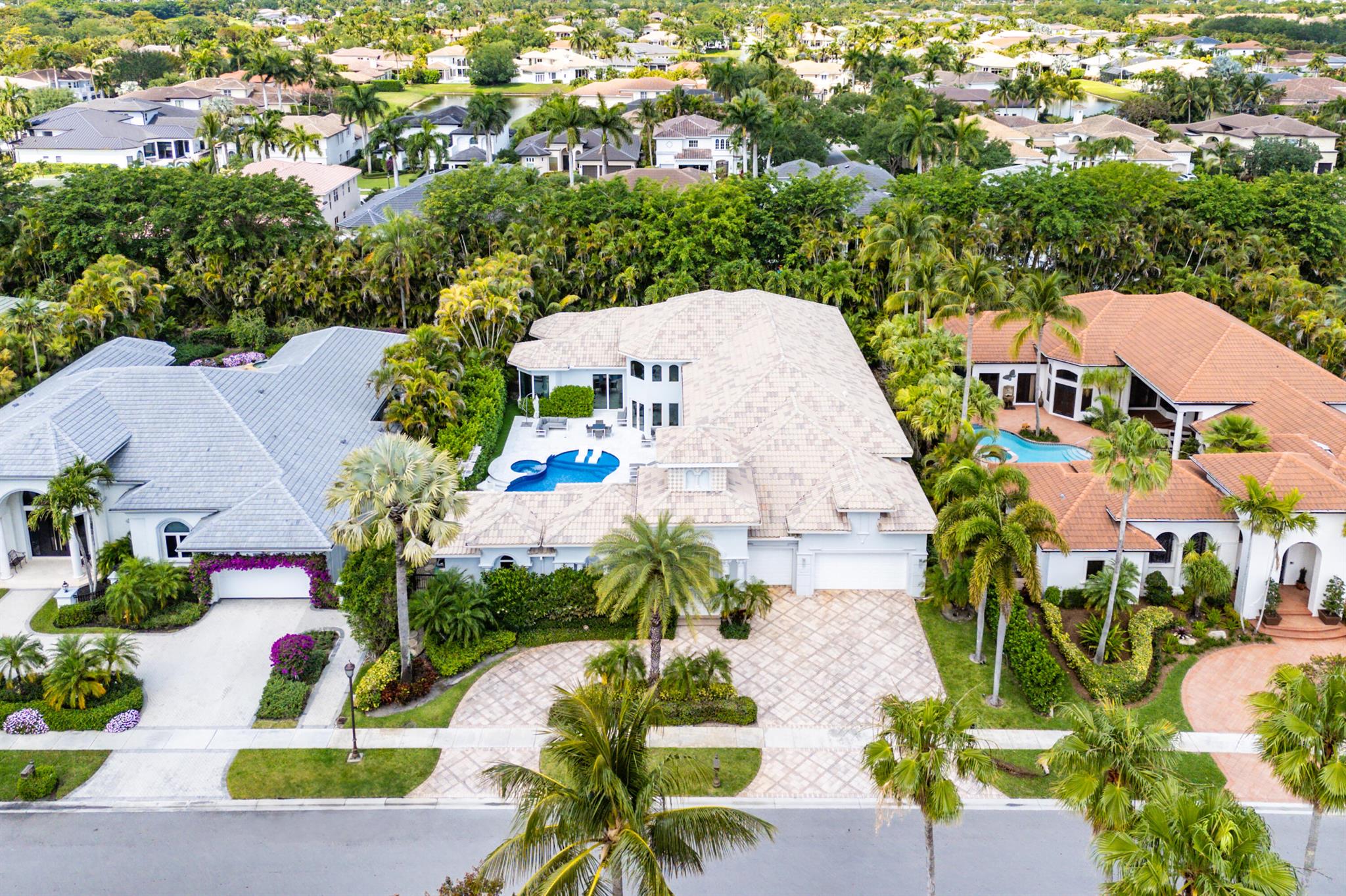 VINTAGE OAKS / POLO CLUB - Residential