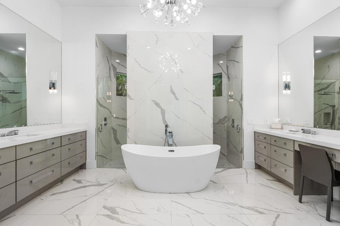 VINTAGE OAKS / POLO CLUB - Residential