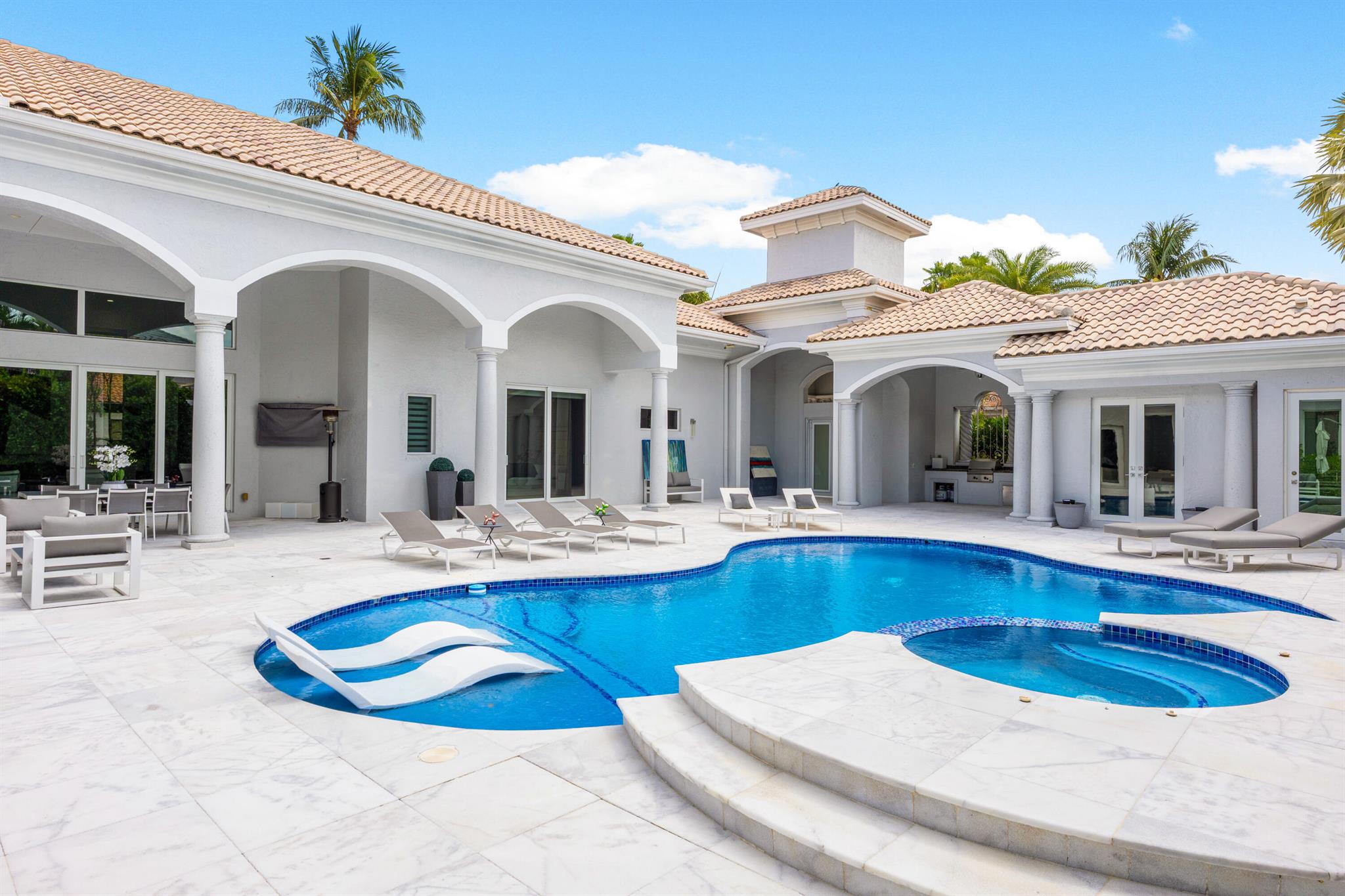 VINTAGE OAKS / POLO CLUB - Residential