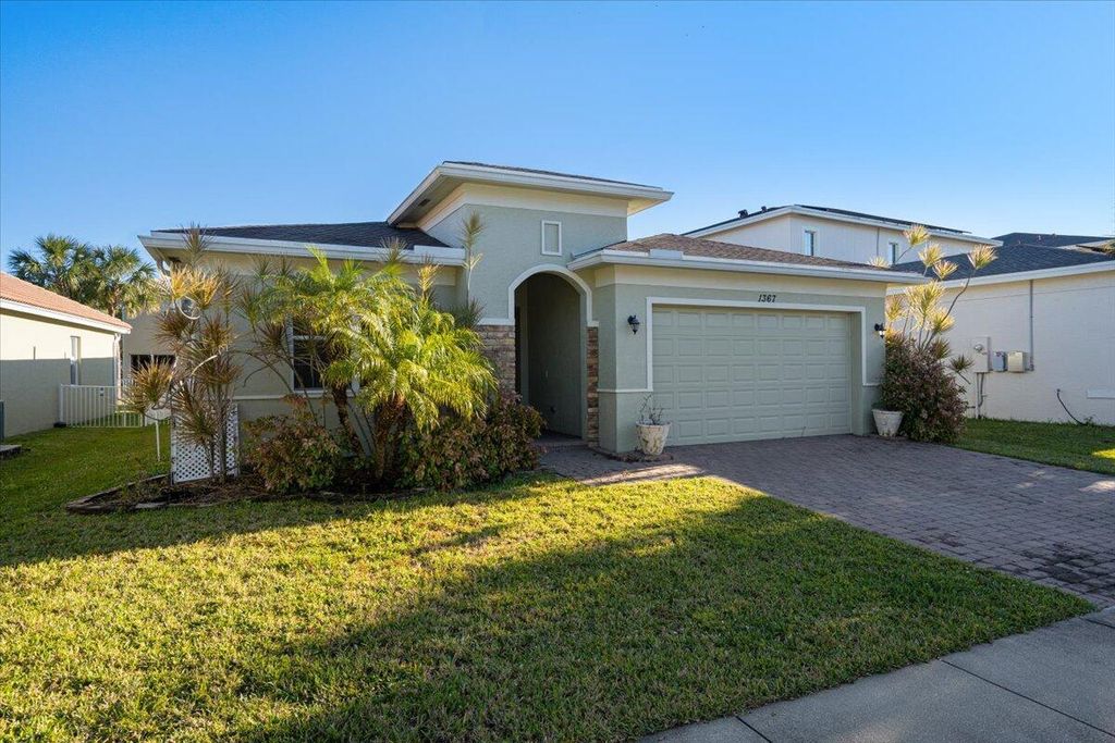 Photo of 1367 NW Leonardo Circle, Port St Lucie, FL 34986 (MLS # R11059712)