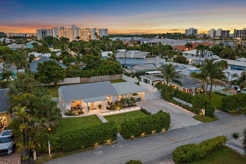 Tiny photo for 3437 Palm Court, Jupiter, FL 33469 (MLS # B26083858)