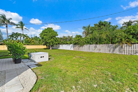 Tiny photo for 3437 Palm Court, Jupiter, FL 33469 (MLS # B26083858)
