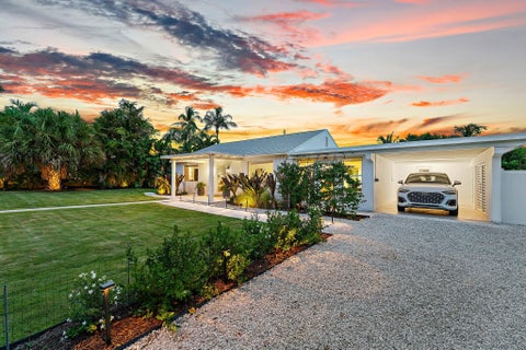 Tiny photo for 3437 Palm Court, Jupiter, FL 33469 (MLS # B26083858)