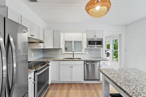 Tiny photo for 3437 Palm Court, Jupiter, FL 33469 (MLS # B26083858)
