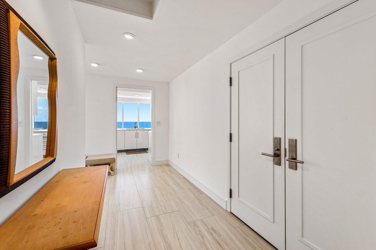 700 S Ocean Boulevard 1001